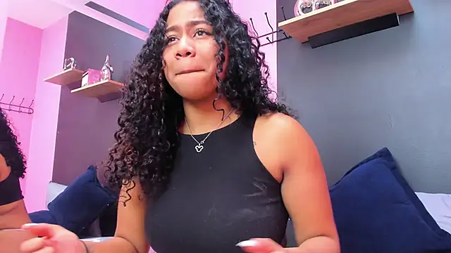 Sofi Fox  online show from 1, 3, 2025