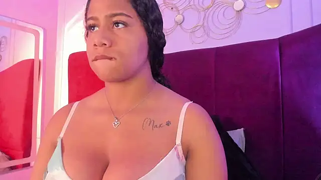 Sofi Fox  online show from 9, 4, 2026