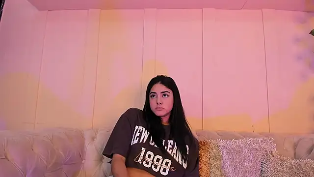 Snapshot of natalia_aguirre1 chatting on 17, 1, 2025 natalia aguirre1 online show from 17, 1, 2025
