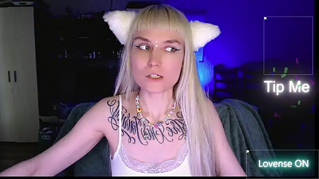 mischellemeow13 online show from 22, 5, 2026