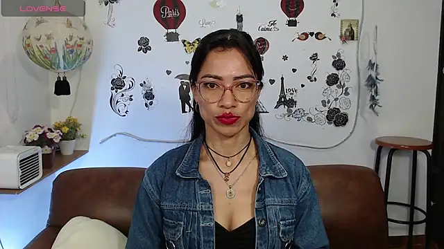 FernandaEloisa online show from 11, 1, 2025