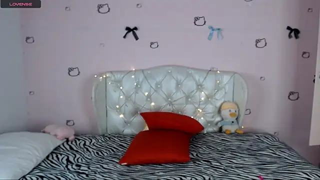 BrinaON online show from 1, 2, 2025