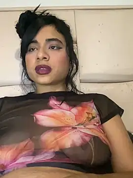 Snapshot of mysteriousgirl20 chatting on 7, 3, 2025 mysteriousgirl20 online show from 7, 3, 2025