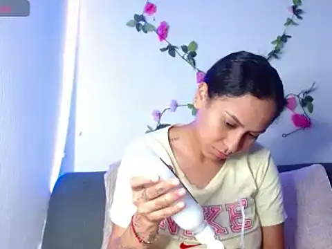 Cereza horny online show from 4, 12, 2024