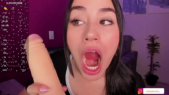 Snapshot of _sulmatevans_ chatting on 5, 12, 2024 sulmatevans online show from 5, 12, 2024