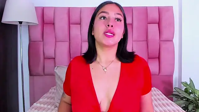 EmmaRossem online show from 8, 2, 2025