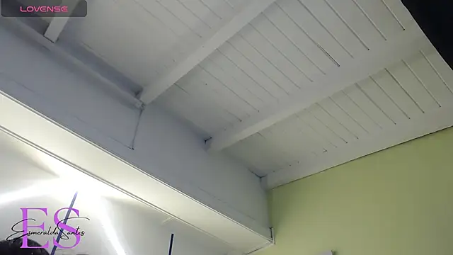 EsmeraldaSantoss online show from 22, 12, 2024