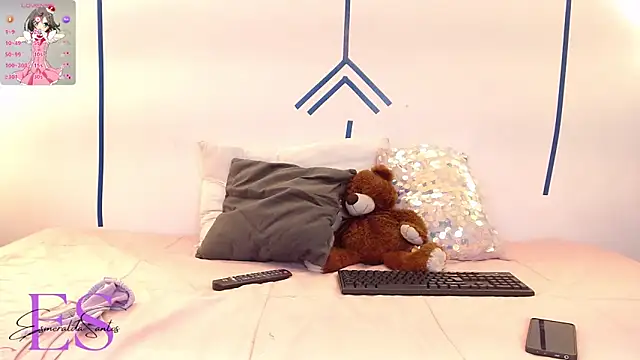 EsmeraldaSantoss online show from 8, 1, 2025