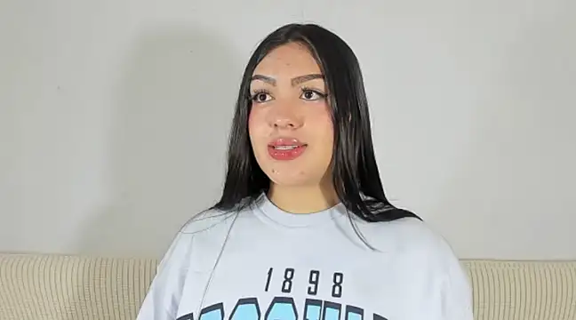 Snapshot of Sweet-Sophiee chatting on 24, 1, 2025 Sweet-Sophiee online show from 24, 1, 2025