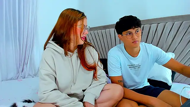 Snapshot of kittyandrick chatting on 22, 3, 2025 kittyandrick online show from 22, 3, 2025