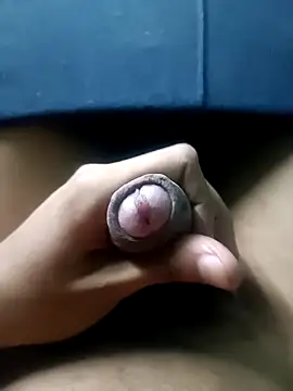 Snapshot of AloneDick chatting on 13, 11, 2025 AloneDick online show from 13, 11, 2025