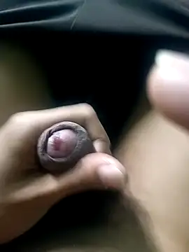 Snapshot of AloneDick chatting on 17, 12, 2025 AloneDick online show from 17, 12, 2025