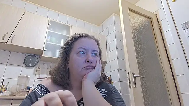 Snapshot of melissaBlessing chatting on 2, 3, 2025 melissaBlessing online show from 2, 3, 2025