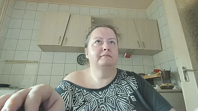 Snapshot of melissaBlessing chatting on 16, 3, 2025 melissaBlessing online show from 16, 3, 2025