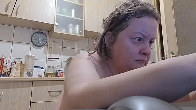 Snapshot of melissaBlessing chatting on 13, 10, 2025 melissaBlessing online show from 13, 10, 2025