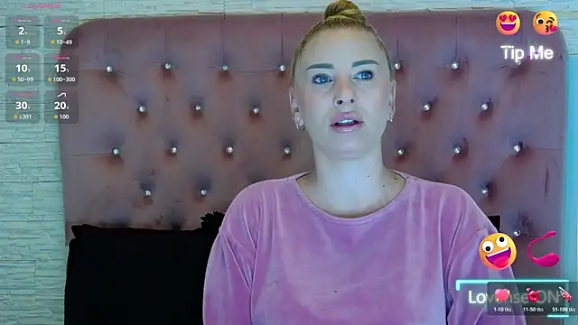 Snapshot of KikiSweet08 chatting on 20, 11, 2025 KikiSweet08 online show from 20, 11, 2025