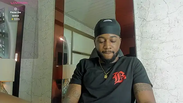 Snapshot of Drake_Nassir4 chatting on 27, 11, 2025 Drake Nassir4 online show from 27, 11, 2025