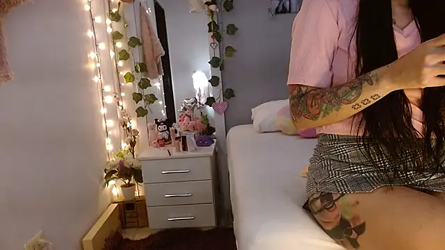 Snapshot of Kimandyuk chatting on 21, 3, 2025 Kimandyuk online show from 21, 3, 2025