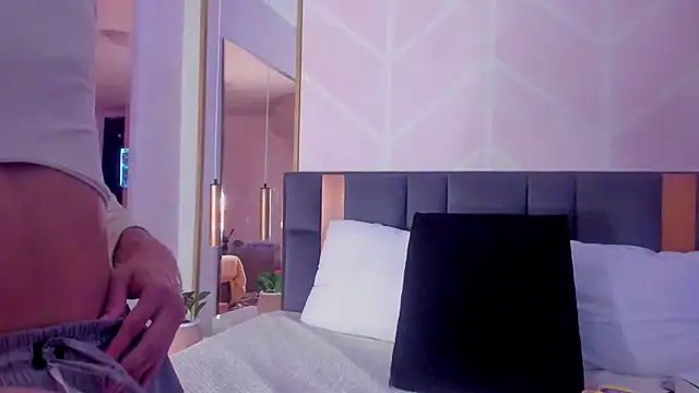 GabyPetit online show from 5, 2, 2026