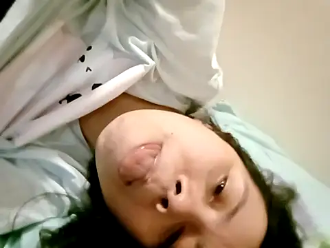 Snapshot of doggiepossession chatting on 18, 3, 2025 doggiepossession online show from 18, 3, 2025