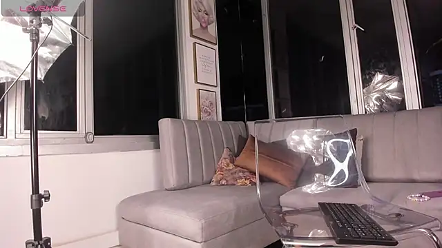 Megan Lim online show from 11, 2, 2025