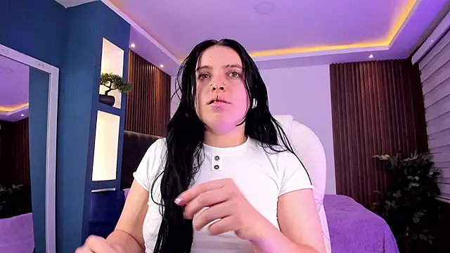 Snapshot of Lucy_Smith2 chatting on 29, 1, 2025 Lucy Smith2 online show from 29, 1, 2025