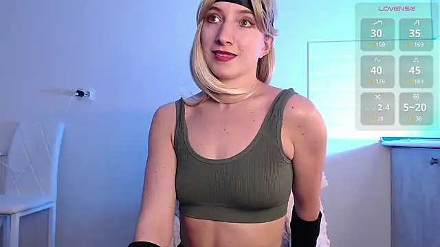 Eva Hailey  online show from 28, 1, 2025