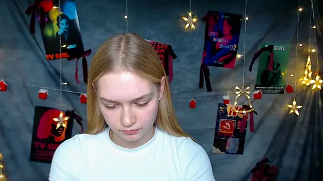 MademoiselleCl online show from 17, 12, 2025