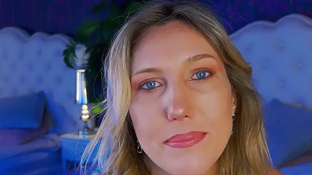 Snapshot of ElizaMayers chatting on 7, 2, 2026 ElizaMayers online show from 7, 2, 2026