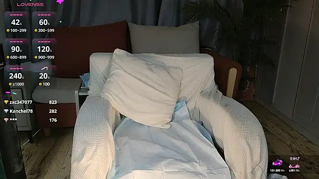 Snapshot of Youth3_ chatting on 9, 1, 2025 Youth3  online show from 9, 1, 2025