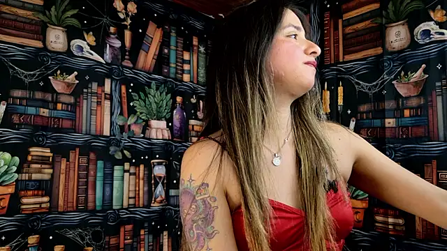 Snapshot of julietta___jackson chatting on 14, 2, 2026 julietta jackson online show from 14, 2, 2026