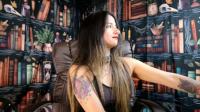 Snapshot of julietta___jackson chatting on 10, 4, 2026 julietta jackson online show from 10, 4, 2026