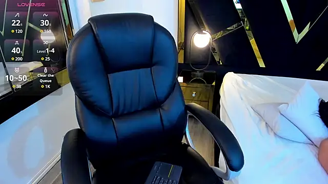 ninfomaria  online show from 10, 2, 2025