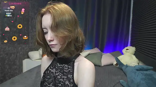 MonicaPerryy online show from 1, 3, 2025