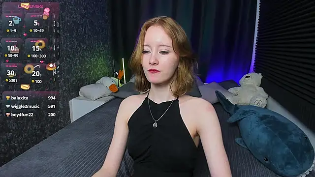 MonicaPerryy online show from 4, 3, 2025