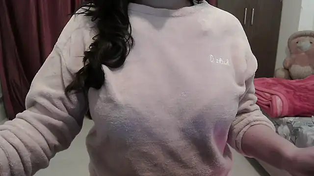 ANANYA-TIWARI online show from 13, 12, 2025