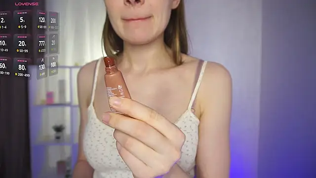 Snapshot of Azure_eyes chatting on 9, 2, 2026 Azure eyes online show from 9, 2, 2026