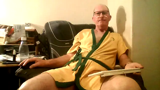 doggsy01 online show from 22, 11, 2025