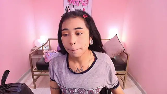 Violetta Suky online show from 2, 11, 2025