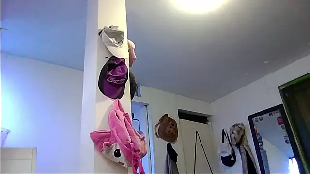 Violetta Suky online show from 3, 12, 2025