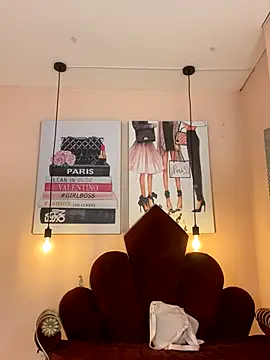 Violetta Suky online show from 5, 12, 2025