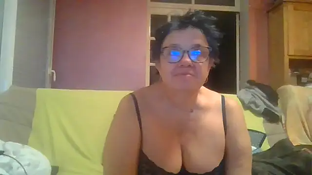 Snapshot of Vandeae44 chatting on 12, 1, 2026 Vandeae44 online show from 12, 1, 2026