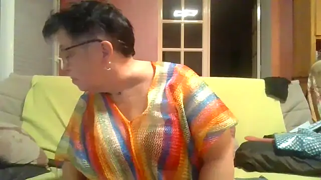 Snapshot of Vandeae44 chatting on 2, 2, 2026 Vandeae44 online show from 2, 2, 2026