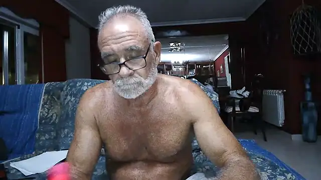 Snapshot of maduroguapo chatting on 2, 7, 2026 maduroguapo online show from 2, 7, 2026