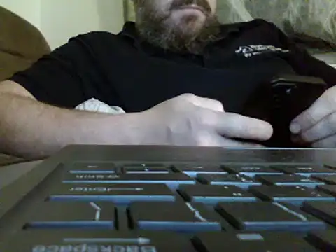 Snapshot of FROL83 chatting on 27, 4, 2026 FROL83 online show from 27, 4, 2026
