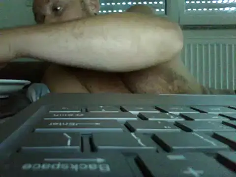 Snapshot of FROL83 chatting on 5, 7, 2026 FROL83 online show from 5, 7, 2026