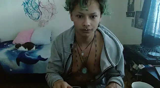 Snapshot of fenixmfx19 chatting on 19, 12, 2024 fenixmfx19 online show from 19, 12, 2024