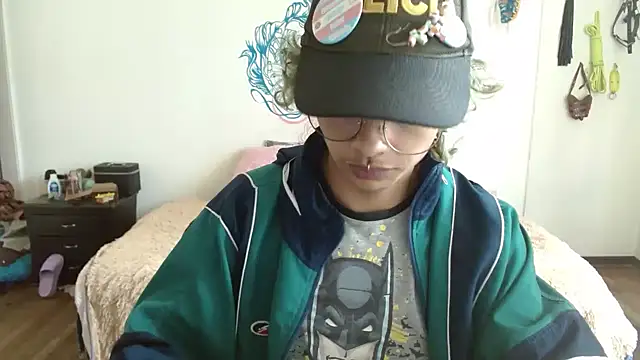 Snapshot of fenixmfx19 chatting on 24, 2, 2025 fenixmfx19 online show from 24, 2, 2025