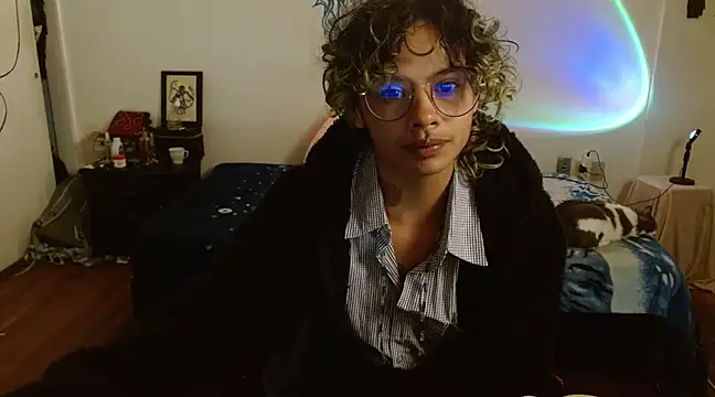 Snapshot of fenixmfx19 chatting on 15, 3, 2025 fenixmfx19 online show from 15, 3, 2025