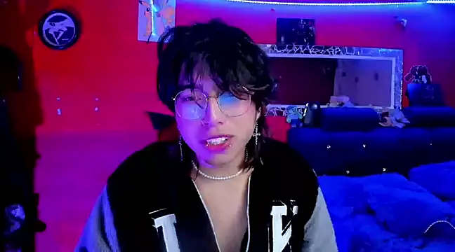 Snapshot of AnggelONfiree chatting on 31, 12, 2024 AnggelONfiree online show from 31, 12, 2024